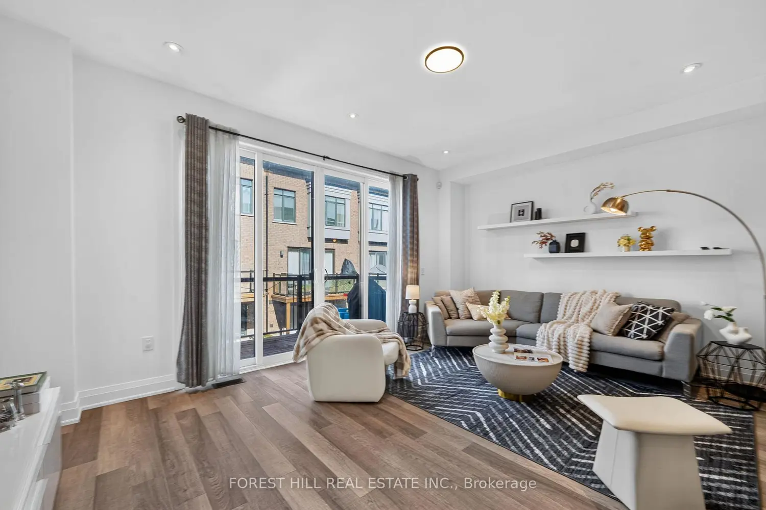 96 Salterton Circle photo 4
