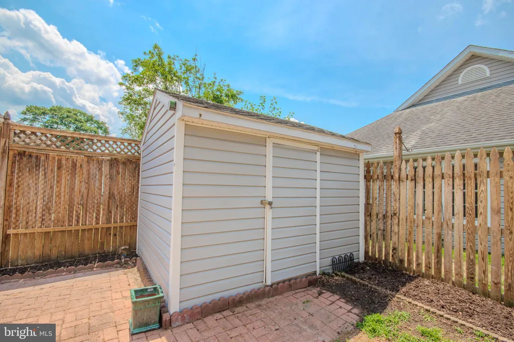 907 W Schumaker Manor Drive, Salisbury, MD 21804