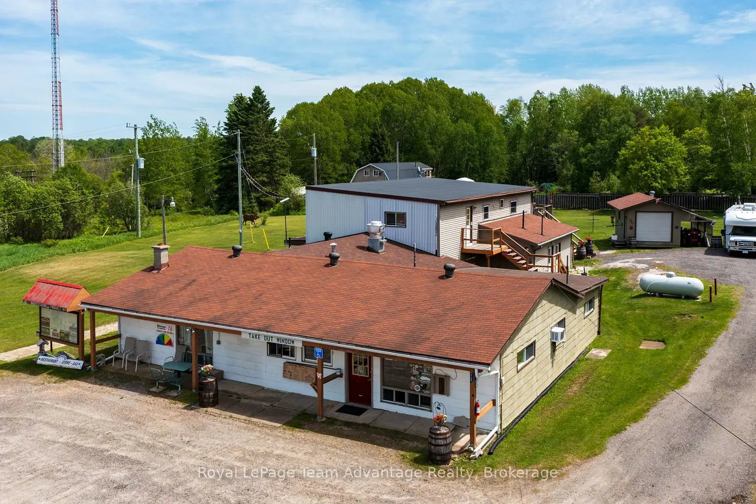 1294 Highway 520 photo 2