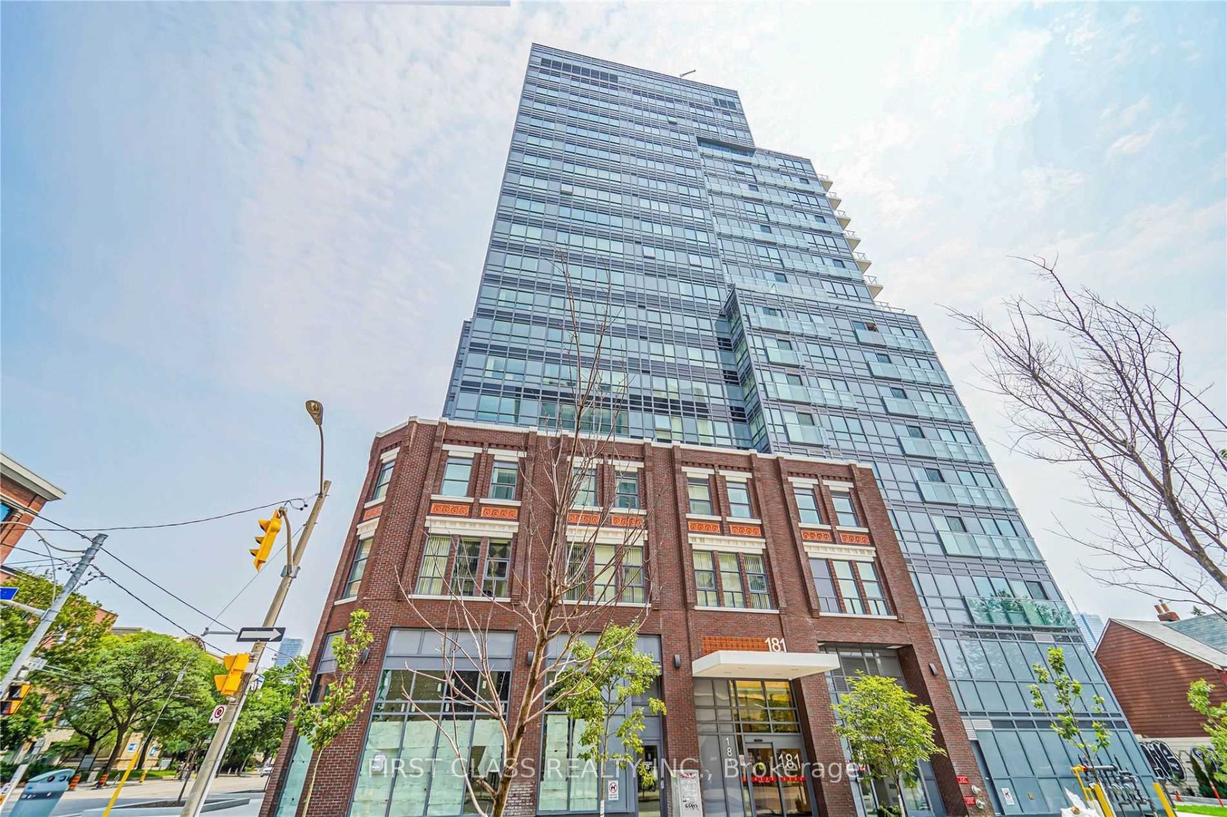 805-181 Huron Street, Toronto, ON, M5T 0C1