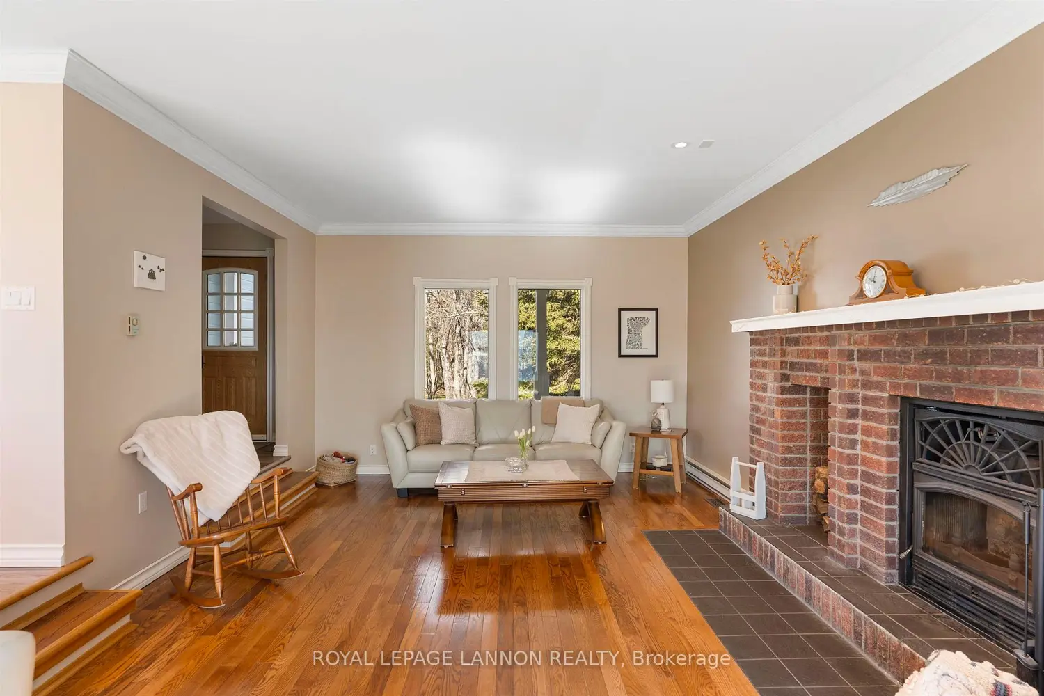 26 Margaret St S photo 3