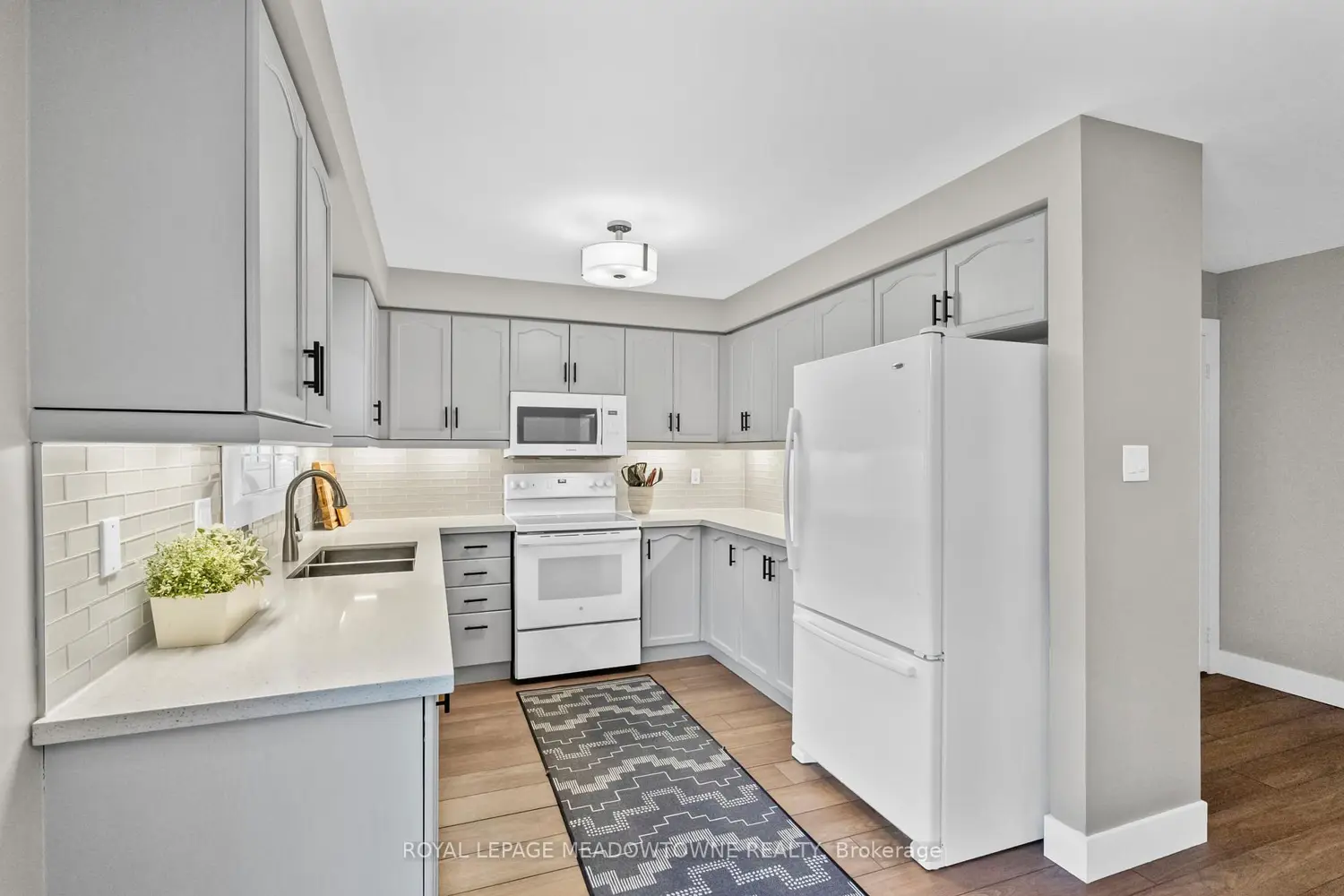 58 Dawson Crescent photo 4