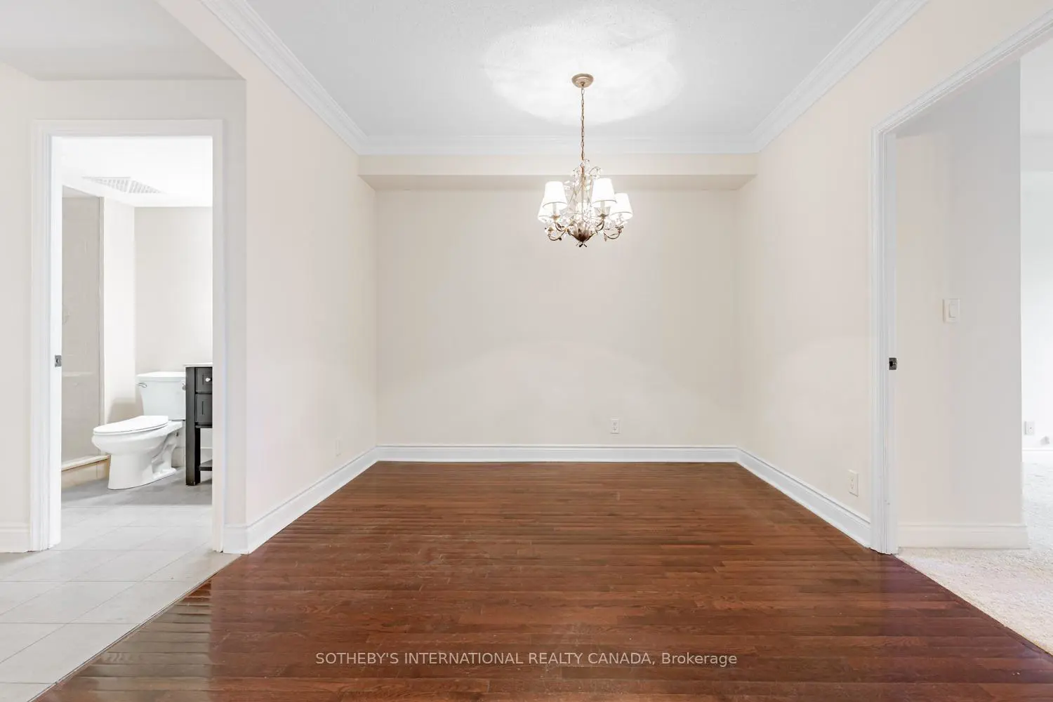 10 Delisle Avenue 327 photo 4