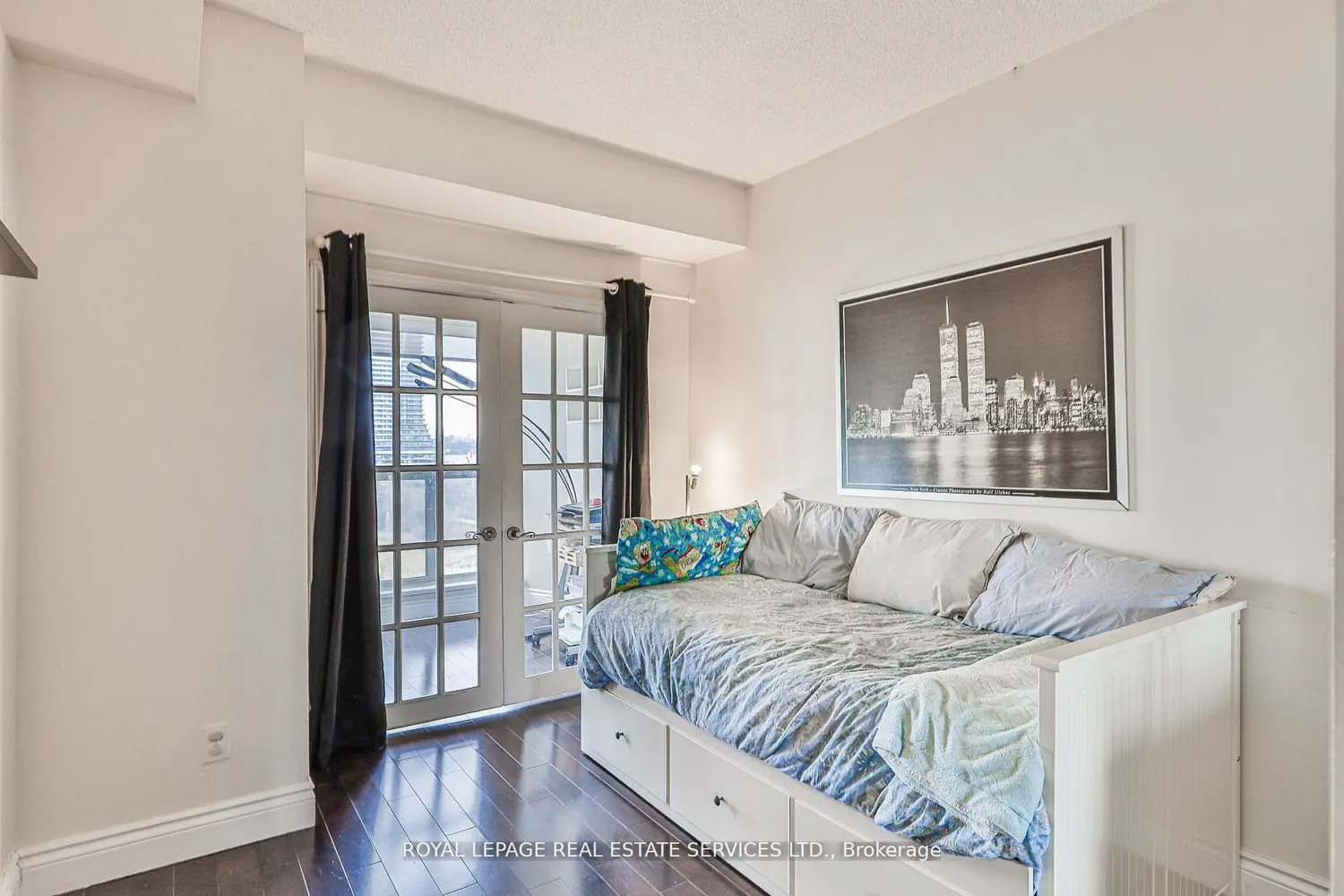 2261 Lake Shore Boulevard 1010 photo 5