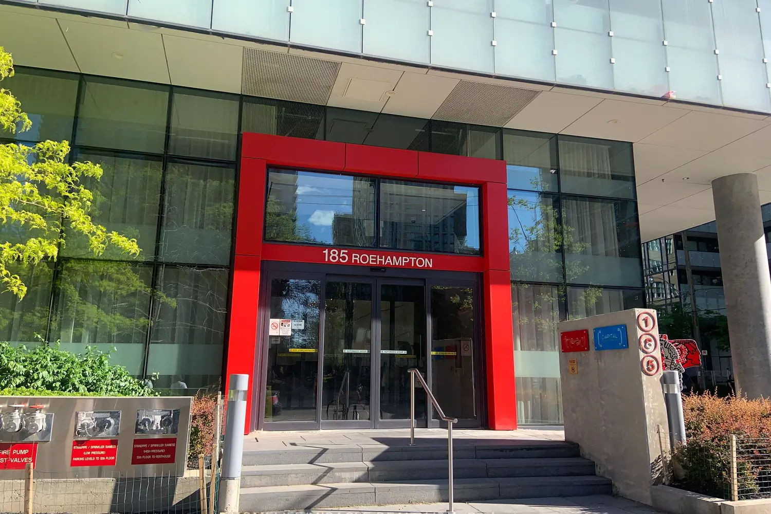 185 Roehampton Avenue 2105