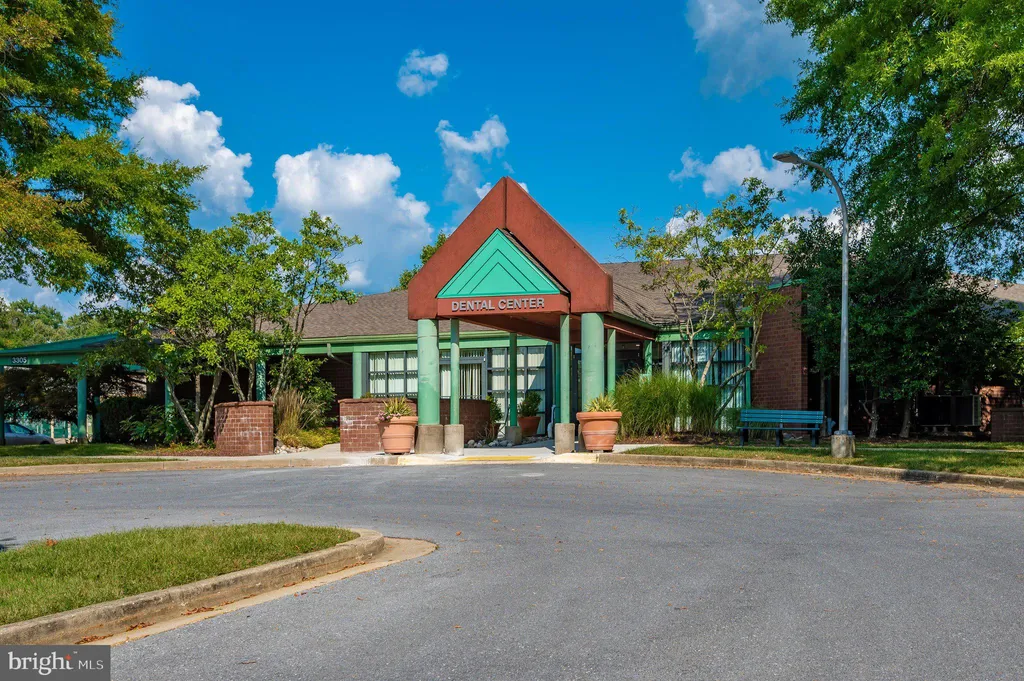 2904 N Leisure World Boulevard Unit 308, Silver Spring, MD 20906