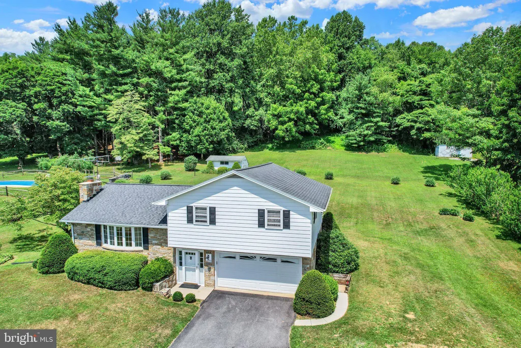 3320 Lineboro Road, Manchester, MD 21102