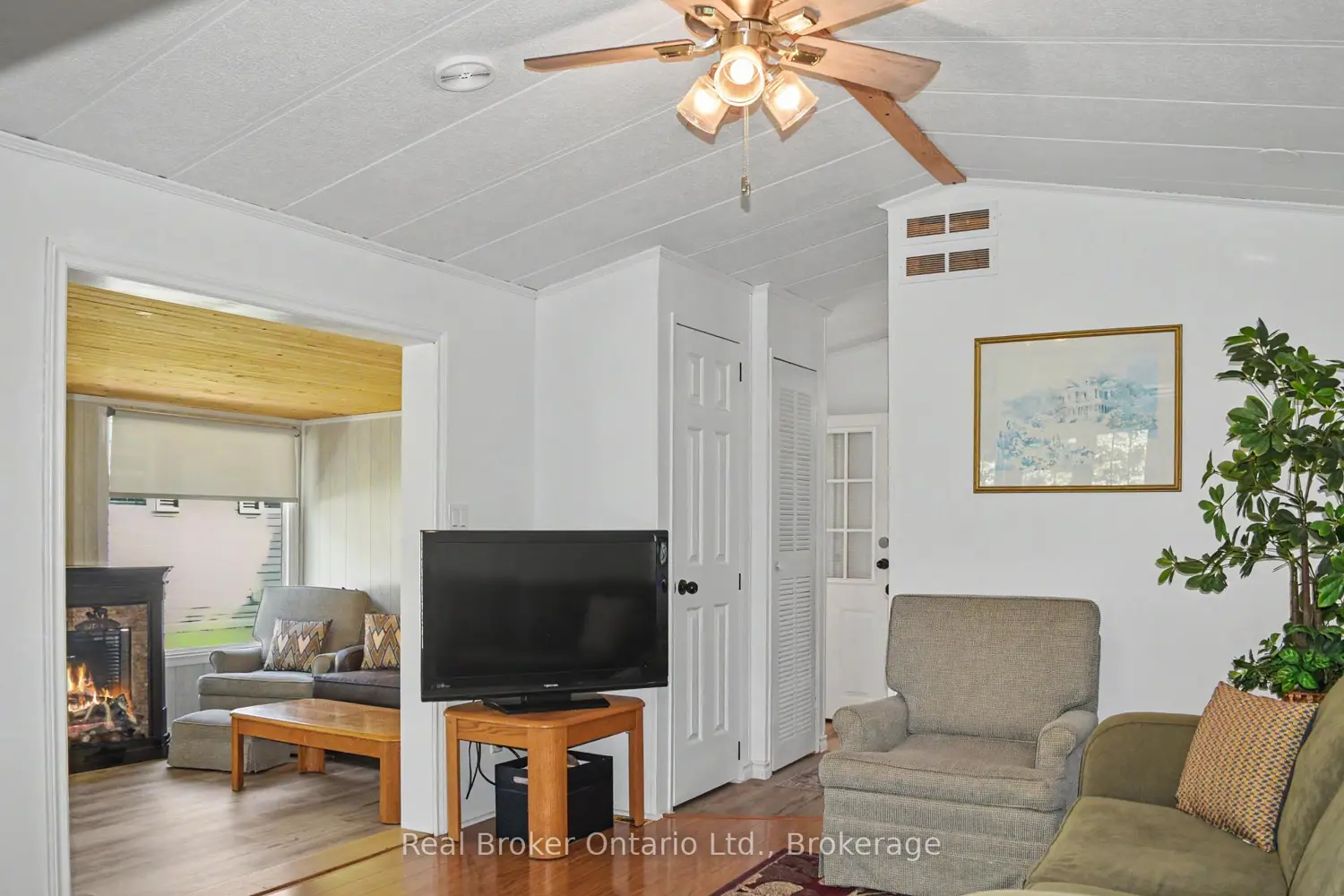 13 Southline Avenue M39 photo 4