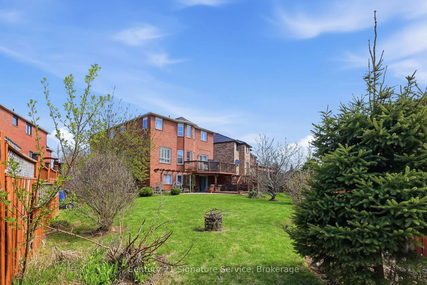 784 Avonshire Court photo 4