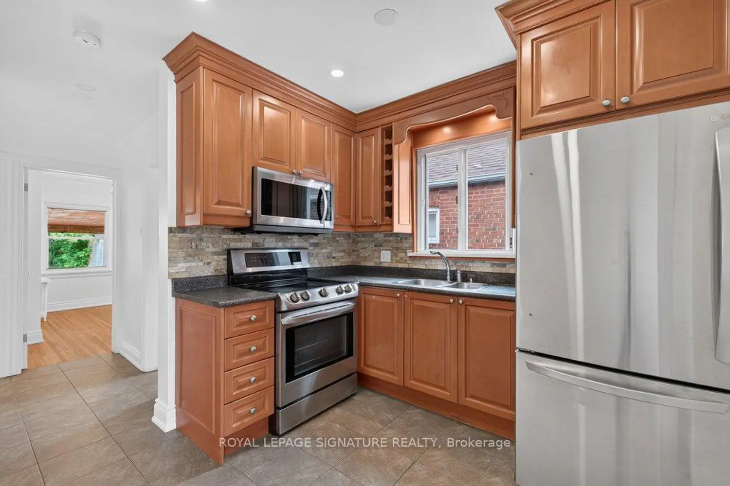 57 Miranda Avenue photo 5