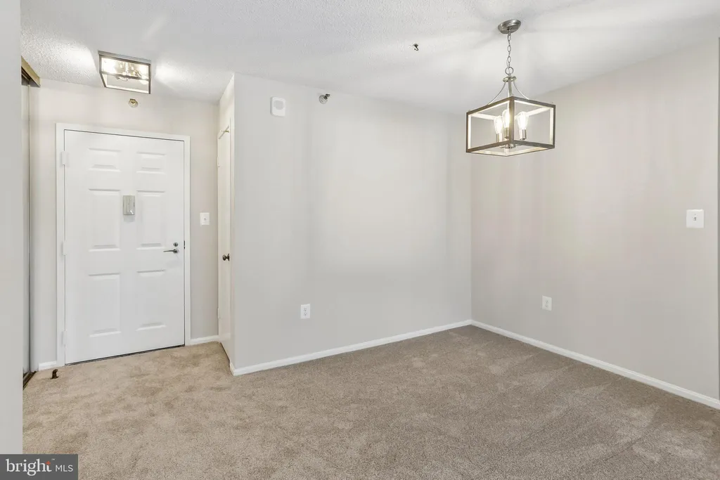 15107 Interlachen Drive Unit 2-620, Silver Spring, MD 20906 photo 3