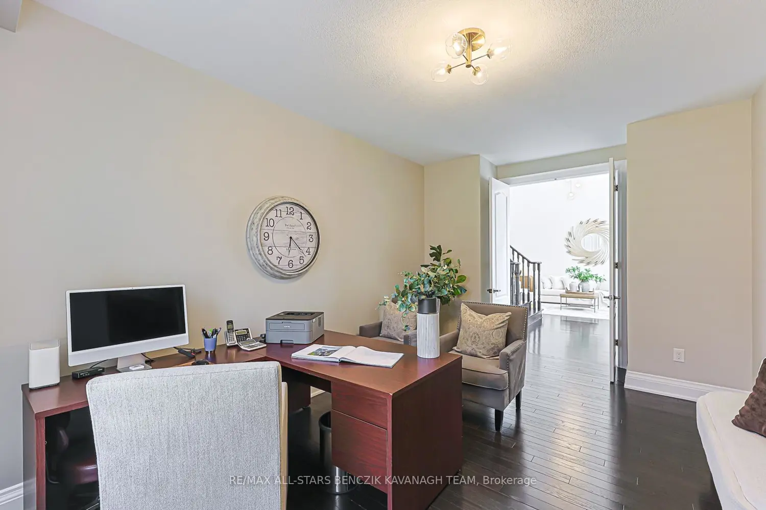 18 Wyndance Way photo 3