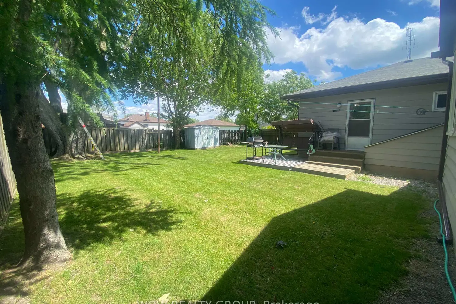47 Clifford Avenue photo 5