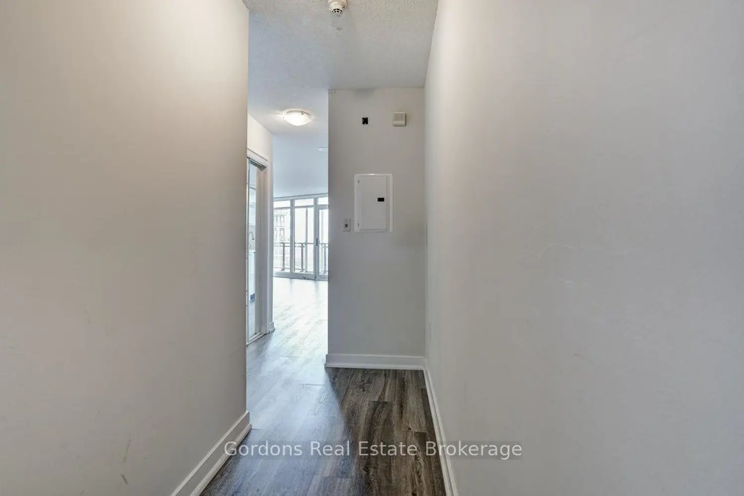 25 Capreol Court 1212 photo 5