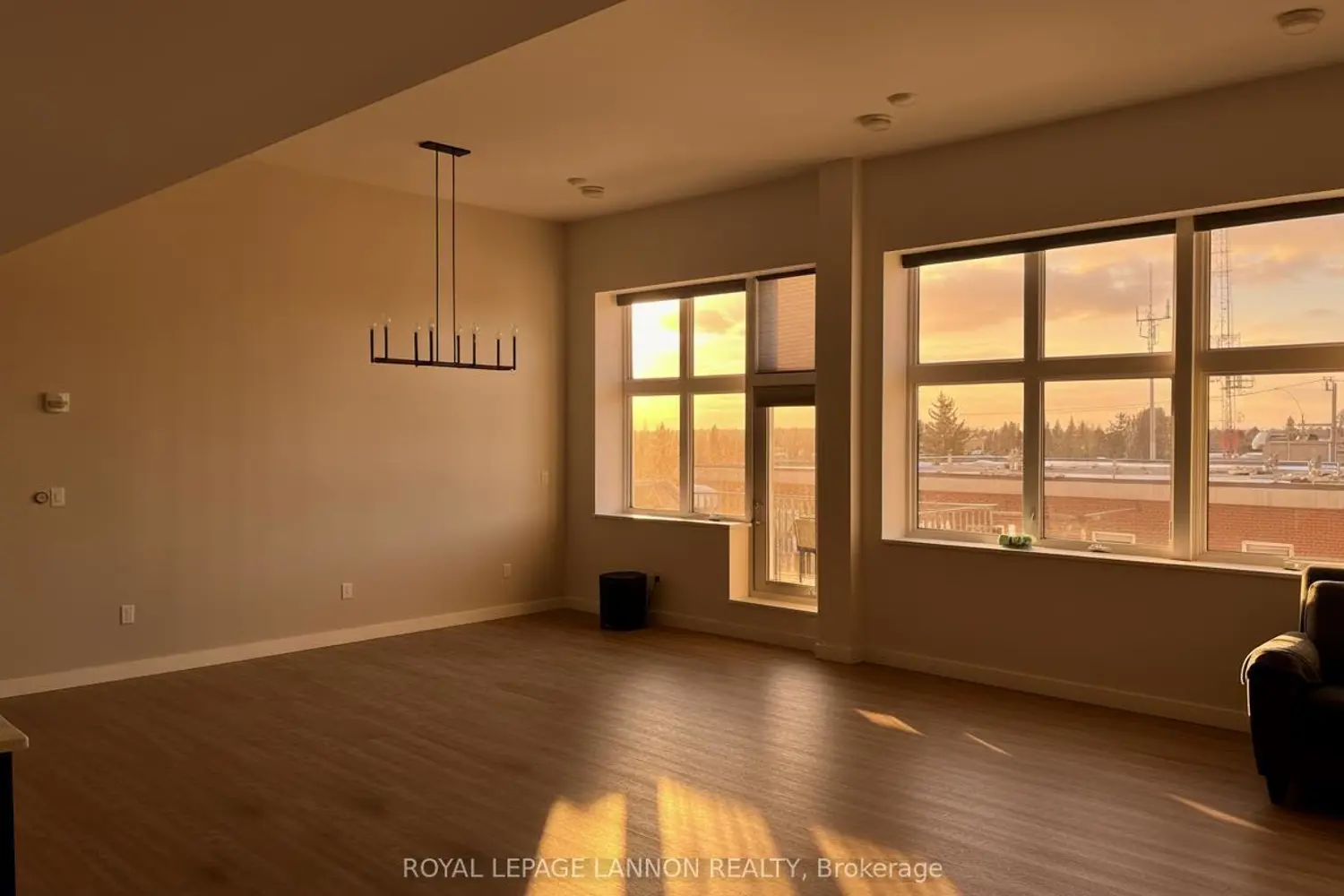 96 High Street 2416 photo 2