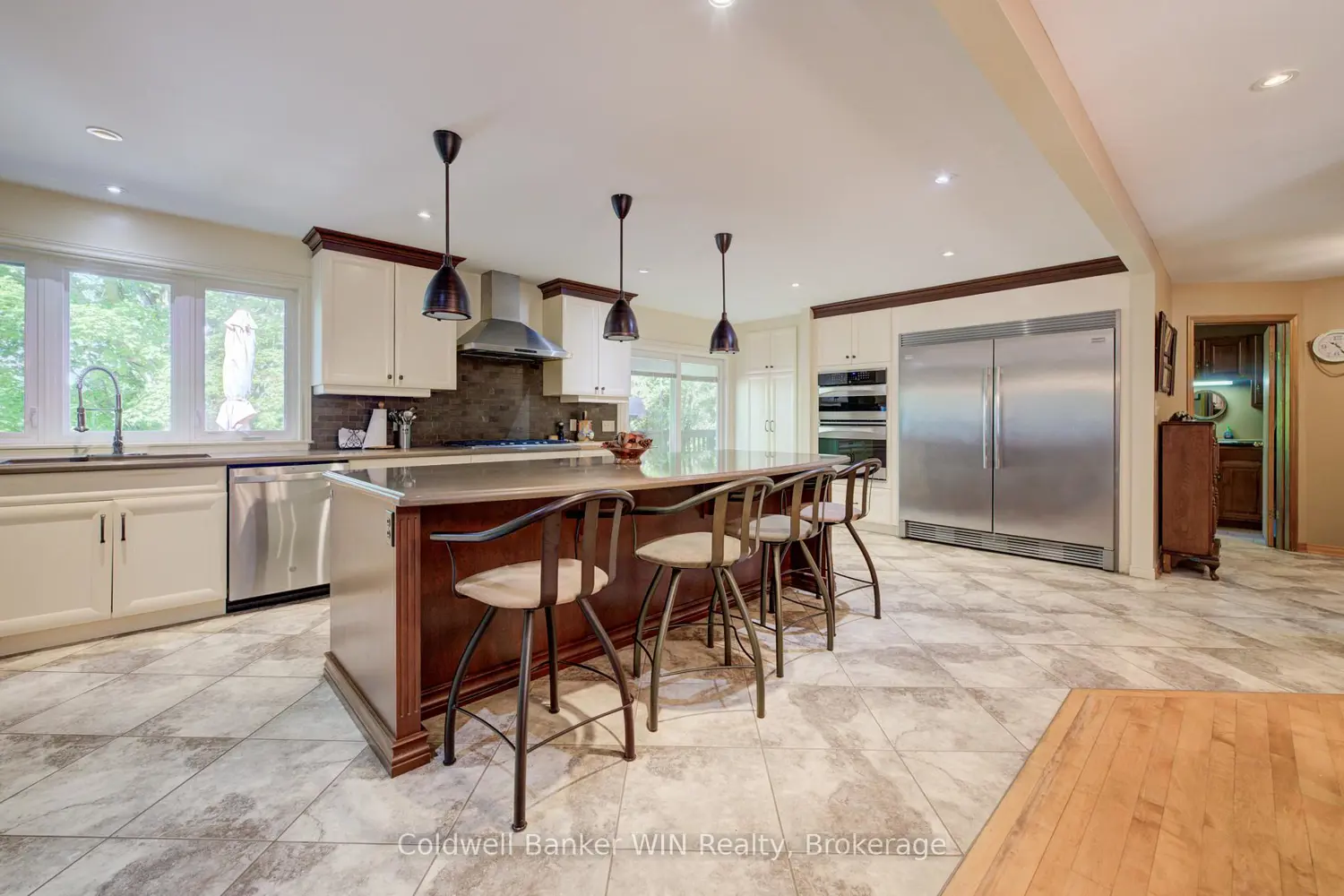211269 Baseline Road photo 5