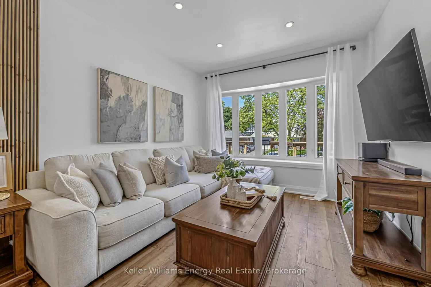 929 Dublin Street photo 5