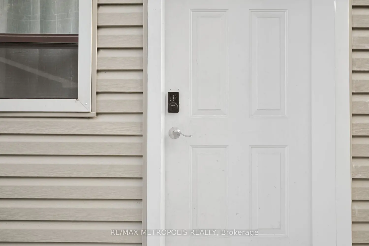 719 Knox Avenue photo 5