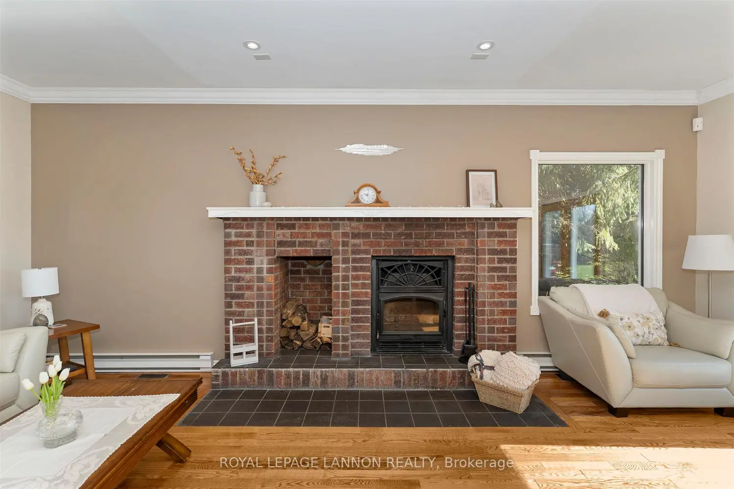 26 Margaret St S photo 5