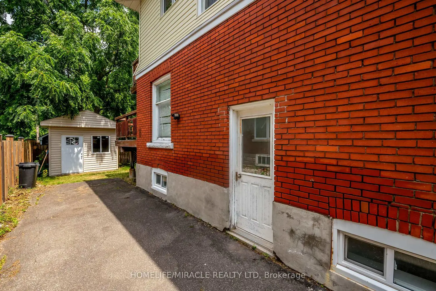 4975 Mcrae Street photo 4