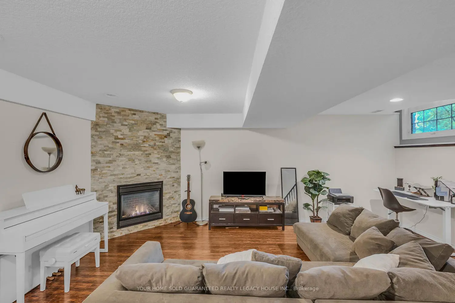 29 Cameron Court photo 5