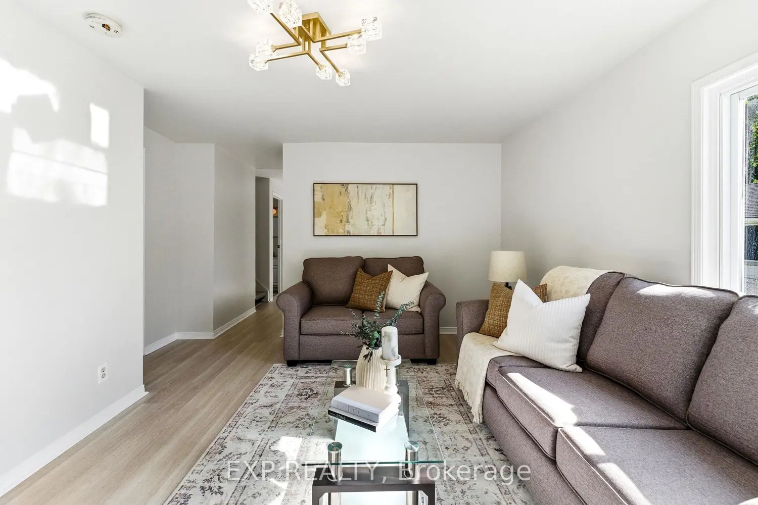 217 Bayview Avenue photo 5