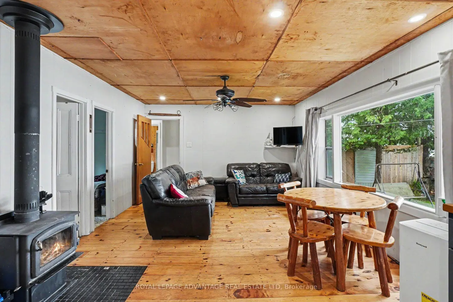 507 Stewart Lane photo 5