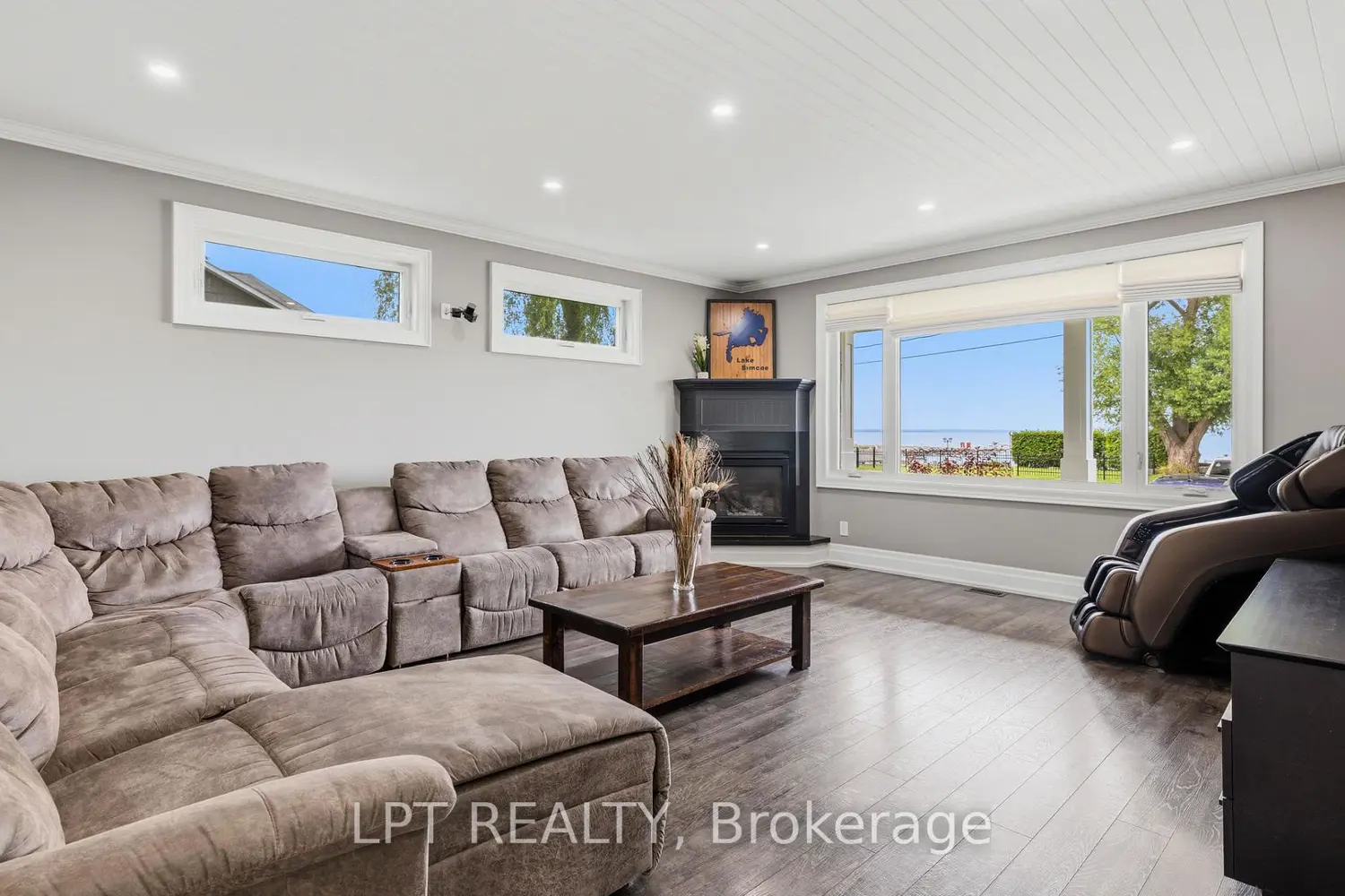 165 Lake Drive photo 3