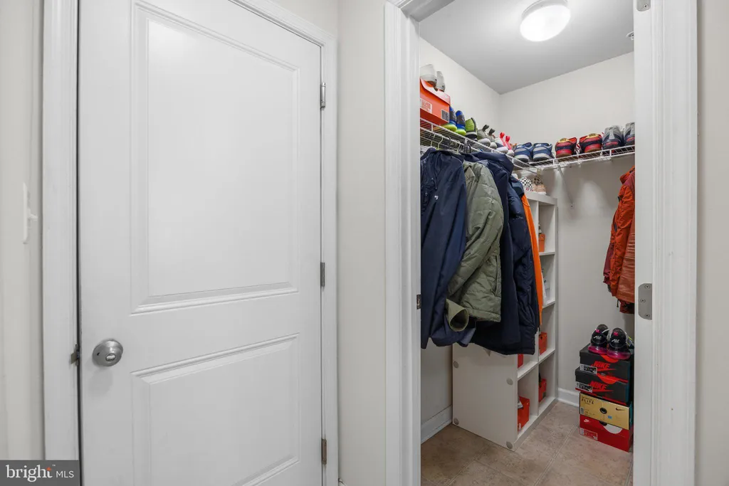 7531 Hearthside Way, Elkridge, MD 21075 photo 5