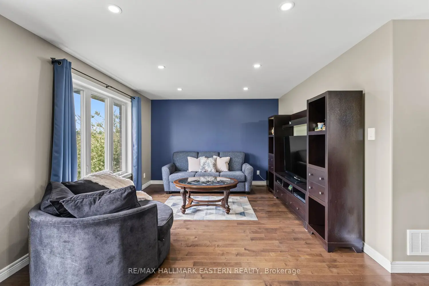 7 Millpond Lane photo 5