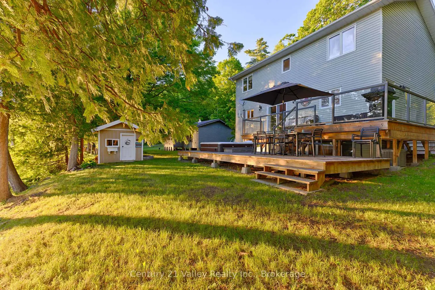 23 Clavette Lane photo 2