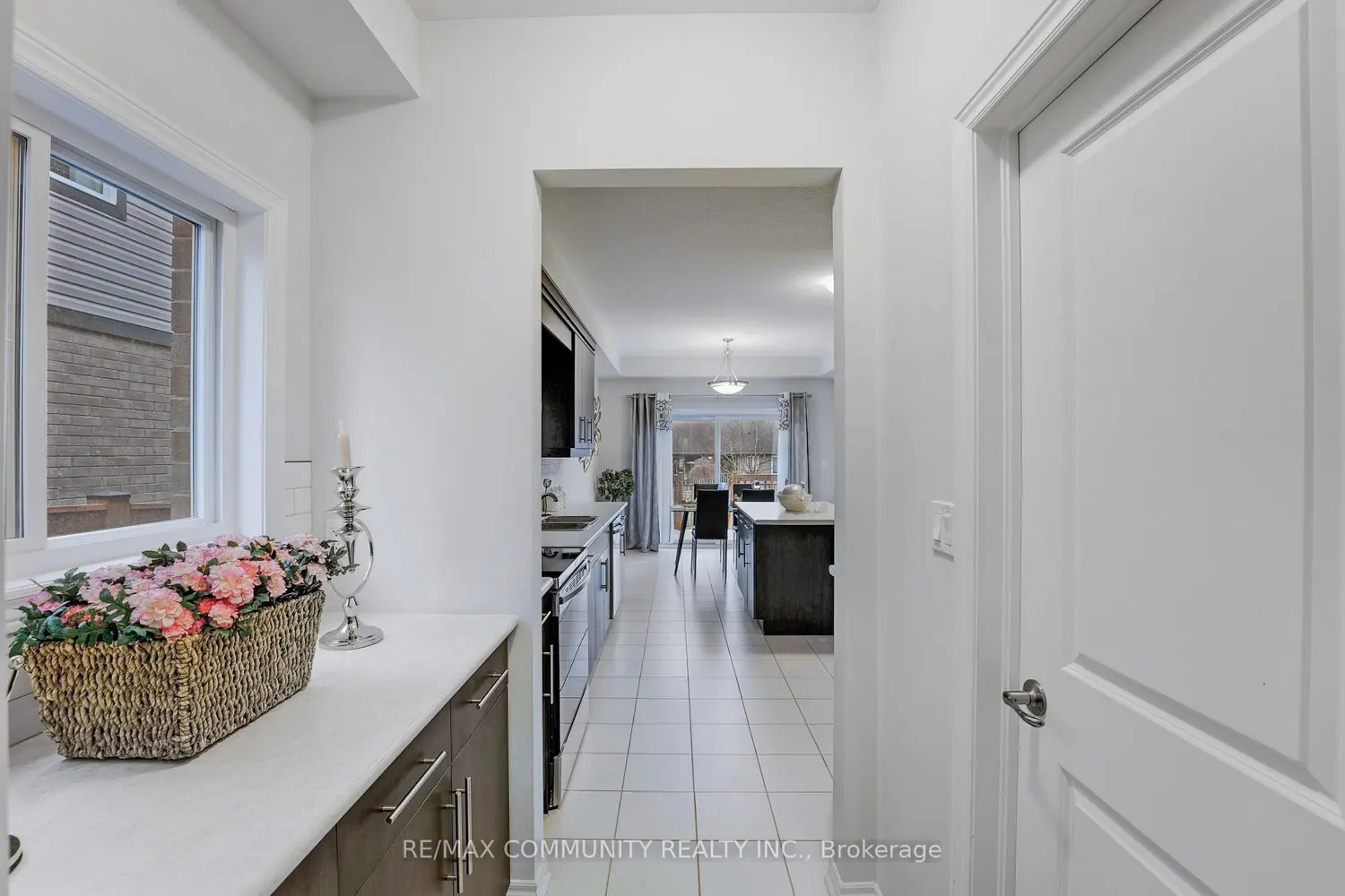 3623 Thunder Bay Road photo 4