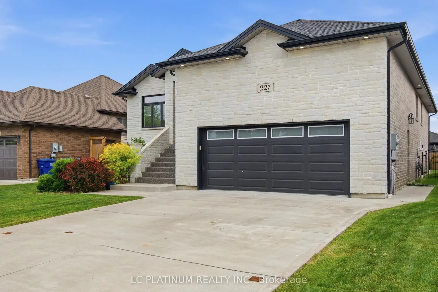 227 Summer Street photo 4