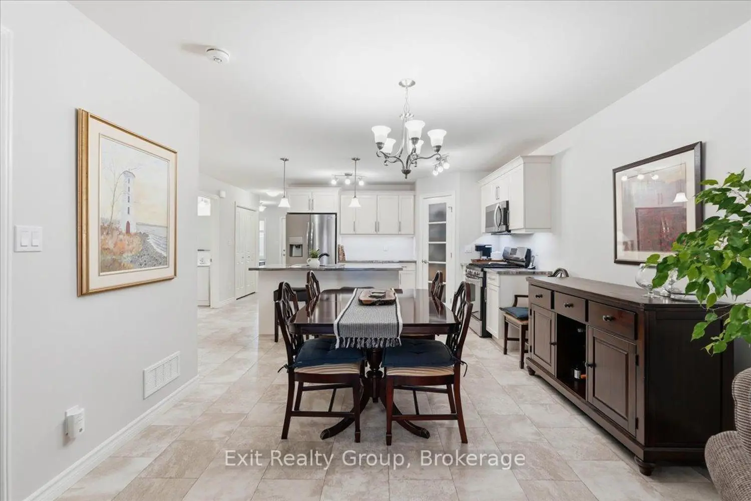 30 Sandhu Crescent photo 4