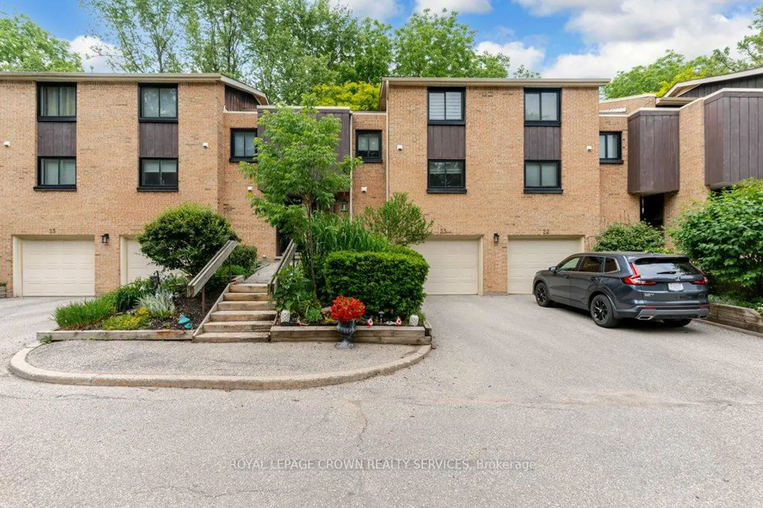 220 Salisbury Avenue 23