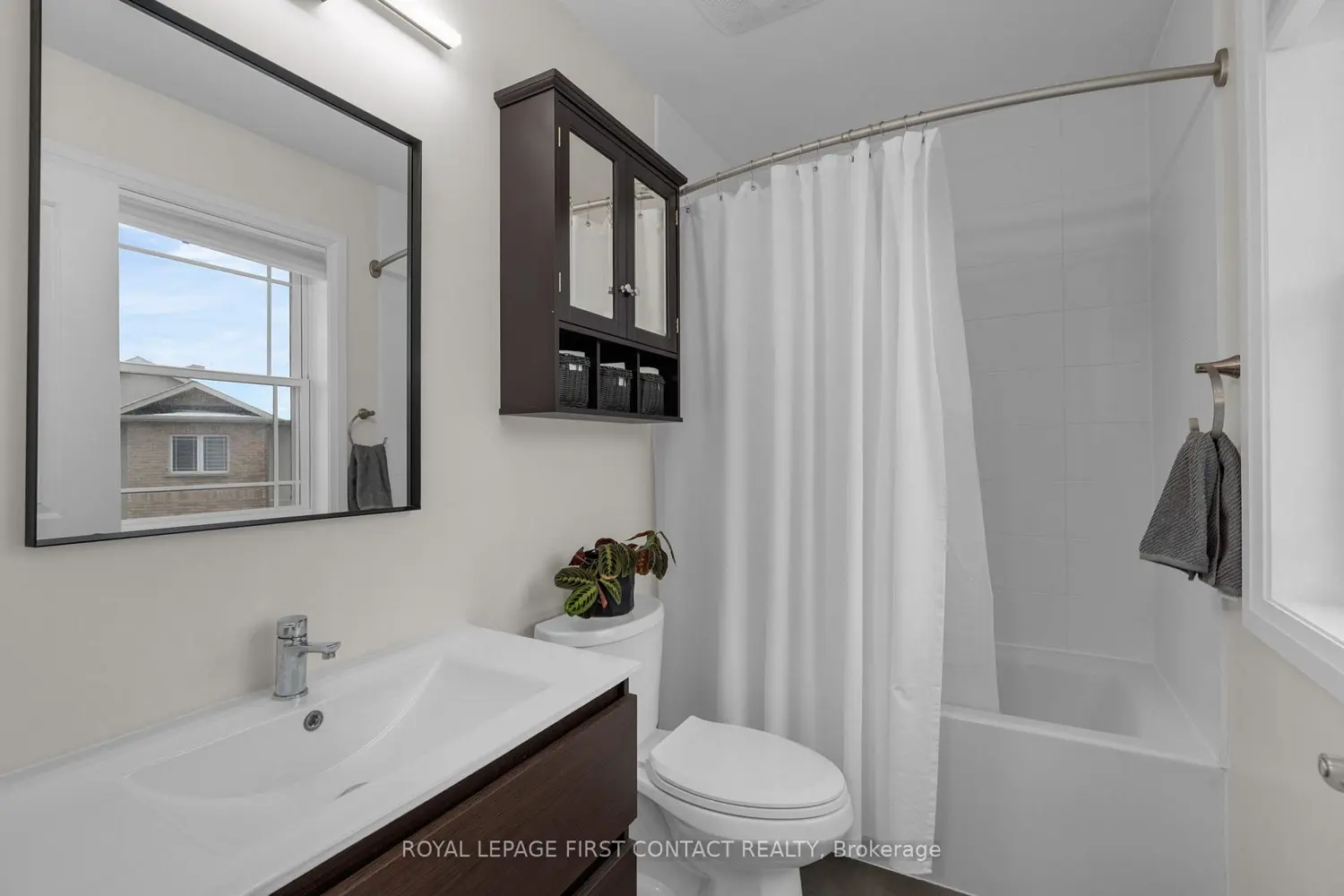 376 Blake Street 21