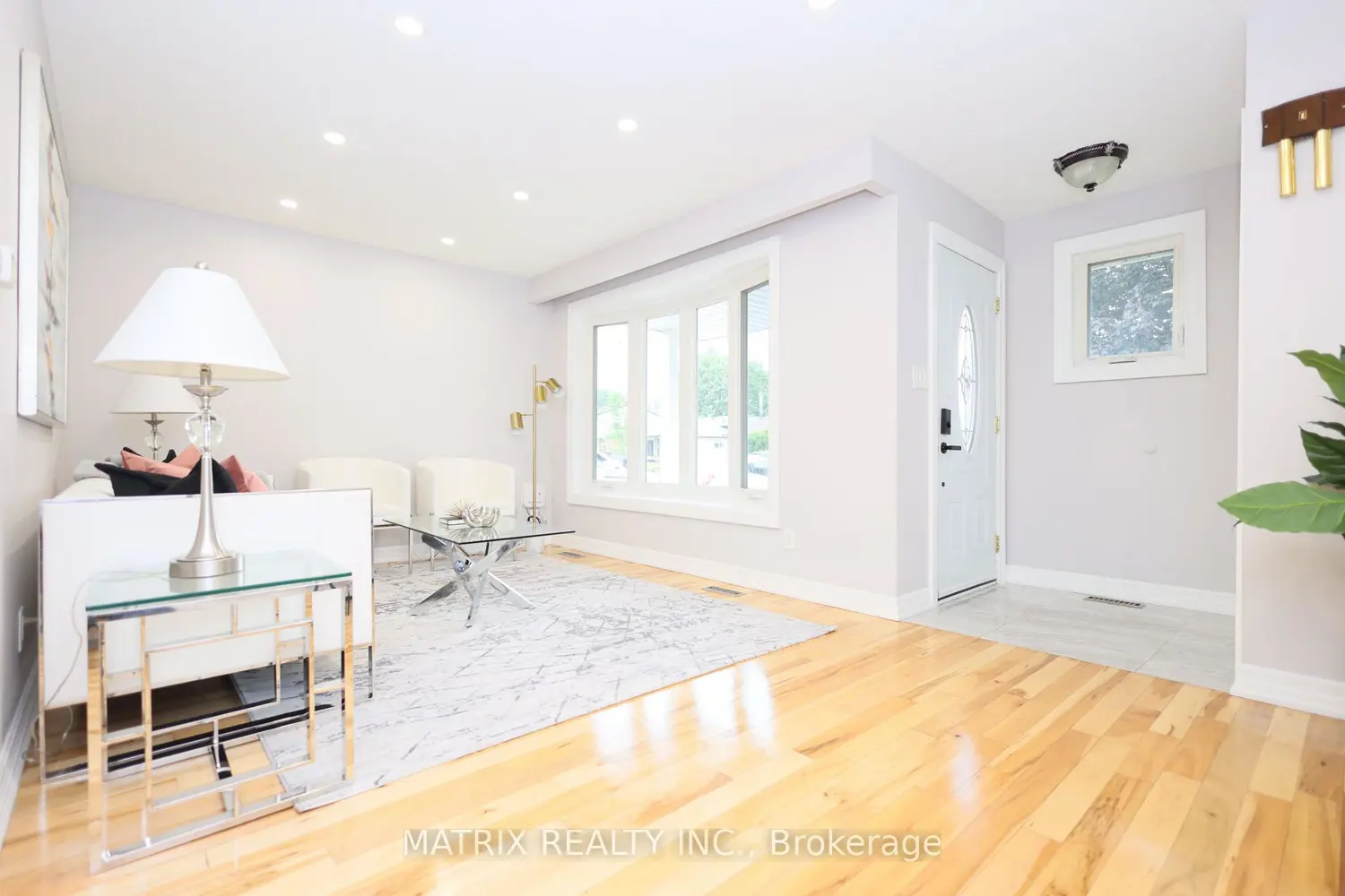 517 Grenfell Street photo 2