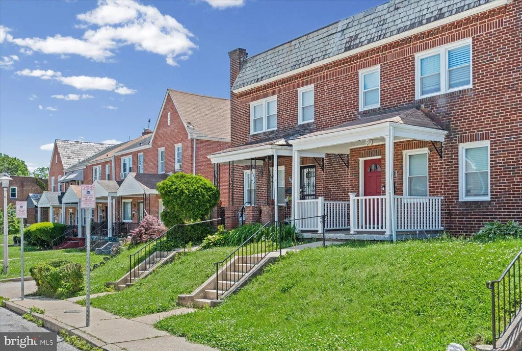 3921 Bareva Road, Baltimore, MD 21215 photo 2
