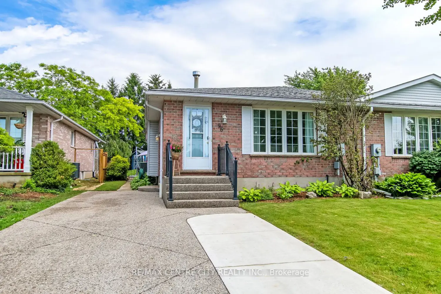 96 Carrie Crescent