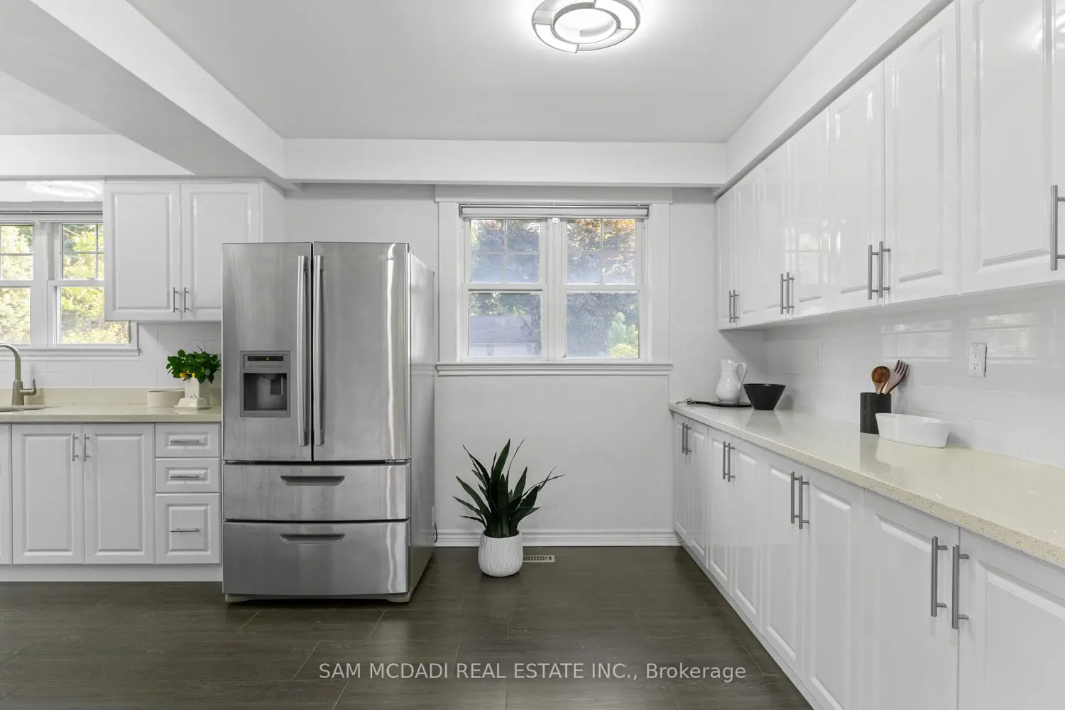 63 Maplewood Road photo 5