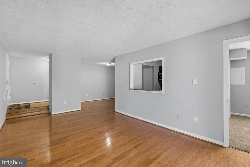 8011 Mandan Road Unit 509, Greenbelt, MD 20770 photo 5