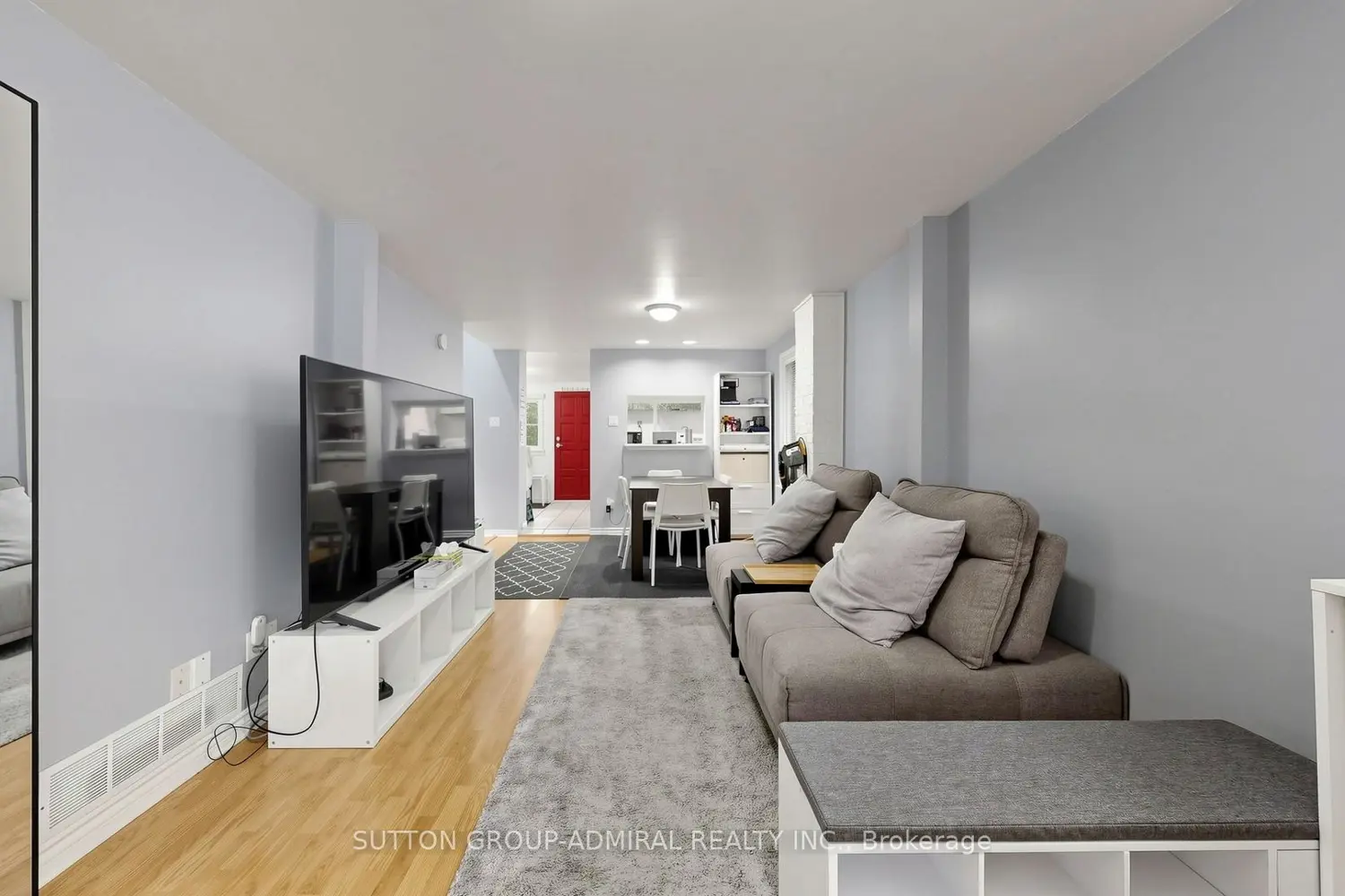 75 Rockcliffe Boulevard photo 3