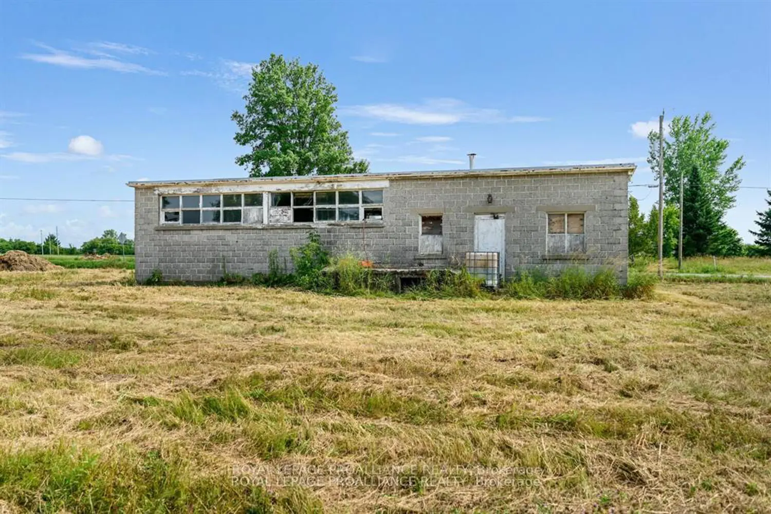 608 Froom Road photo 4