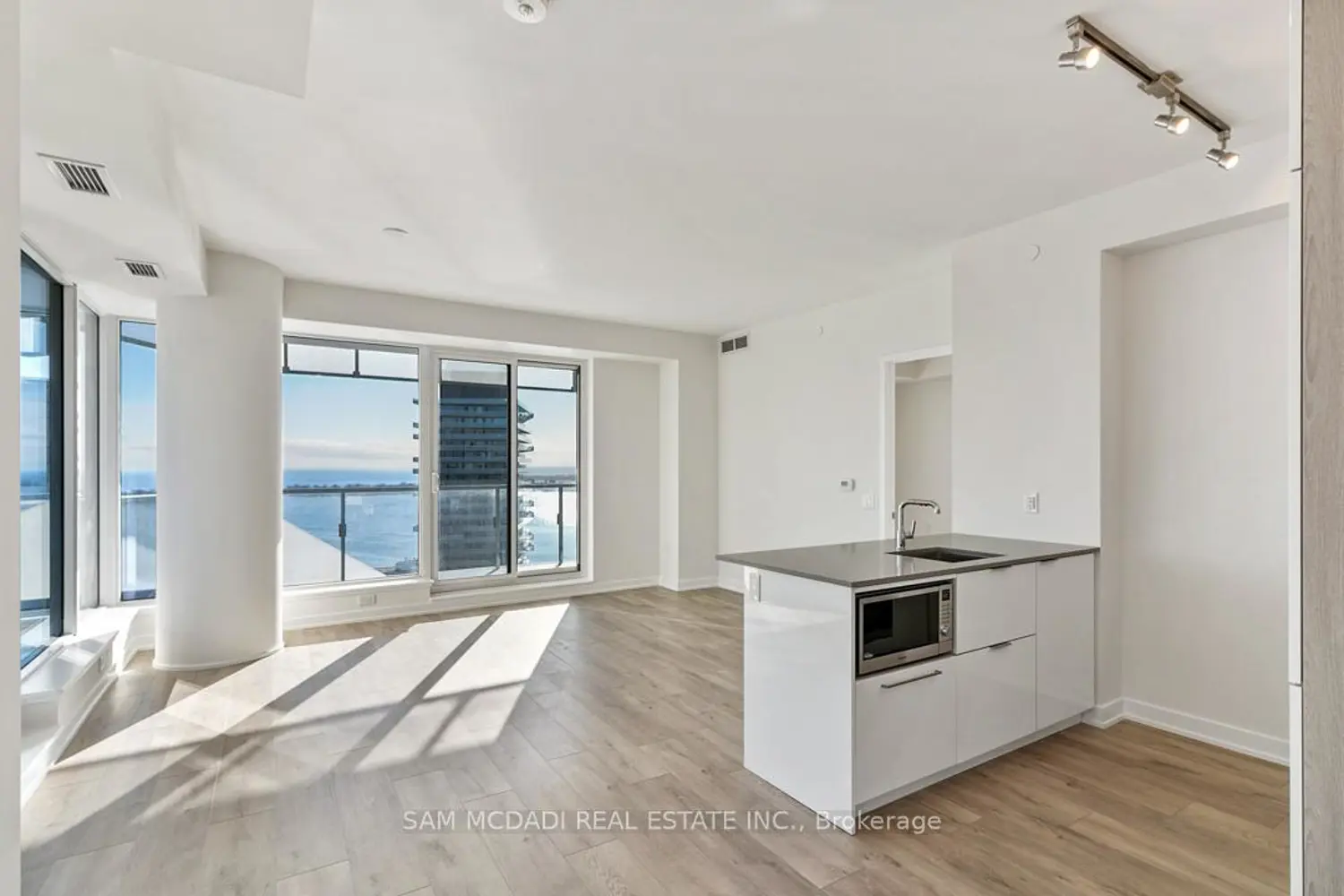 28 Freeland Street 2809 photo 2