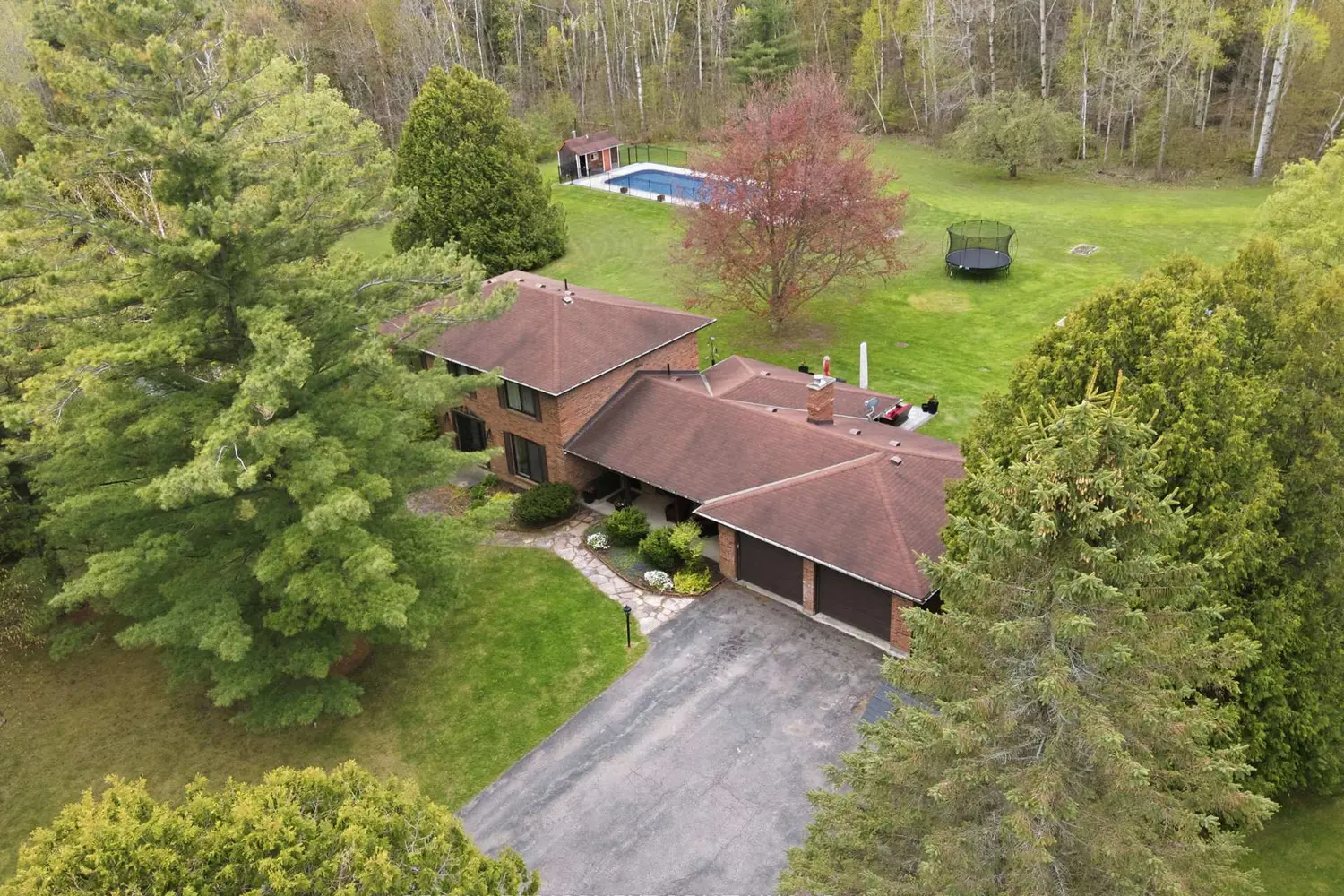 3918 Maddaugh Road photo 4
