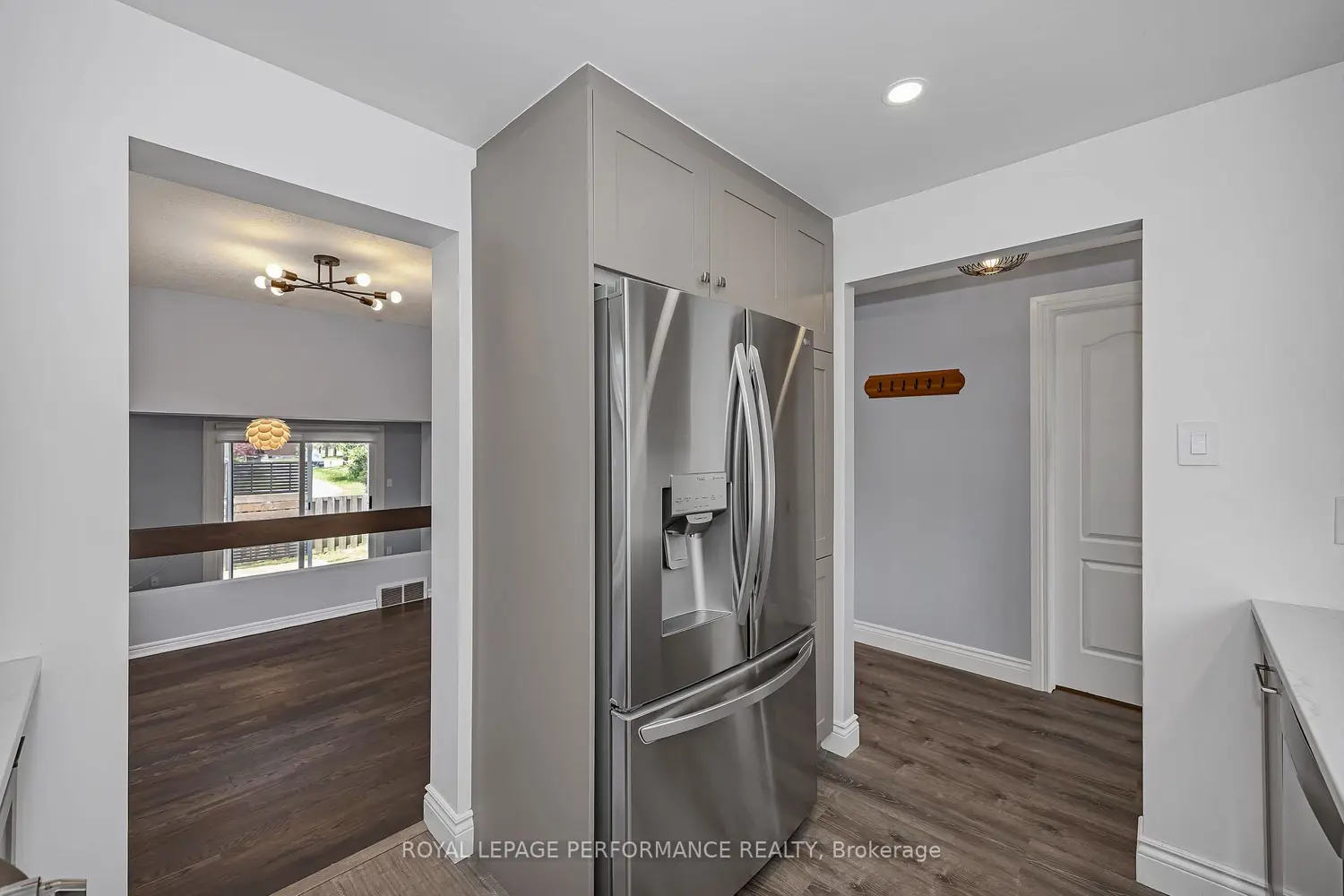 1780 Lamoureux Drive A photo 4