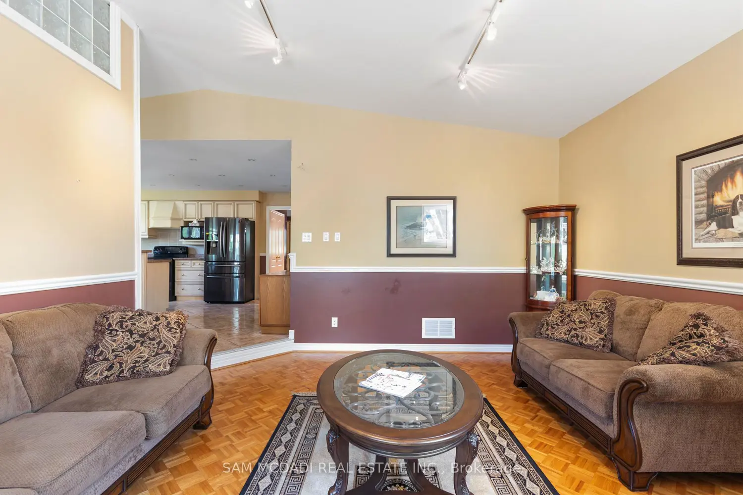 84 Maryland Drive photo 4