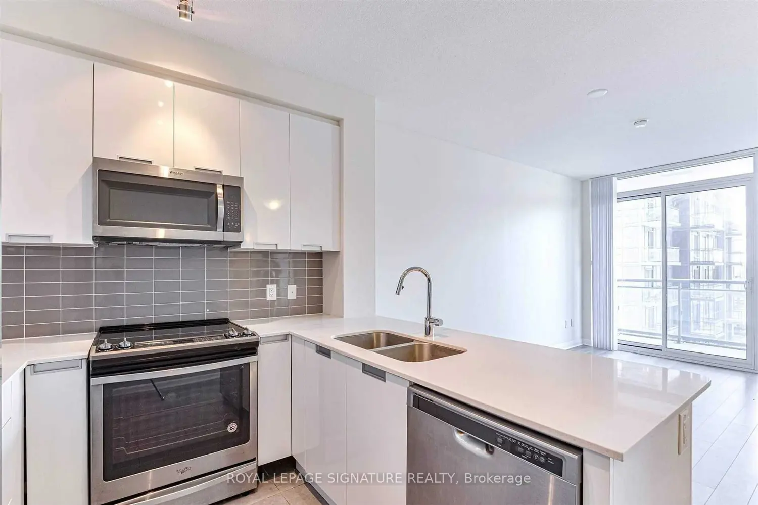 5025 Four Springs Avenue 701 photo 5