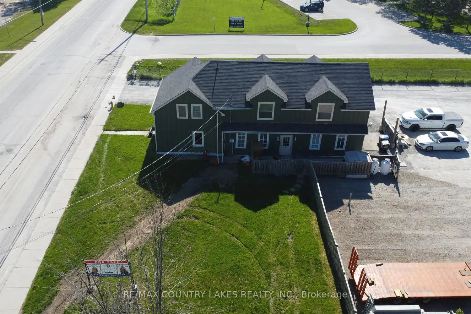 3232 Simcoe Road photo 2