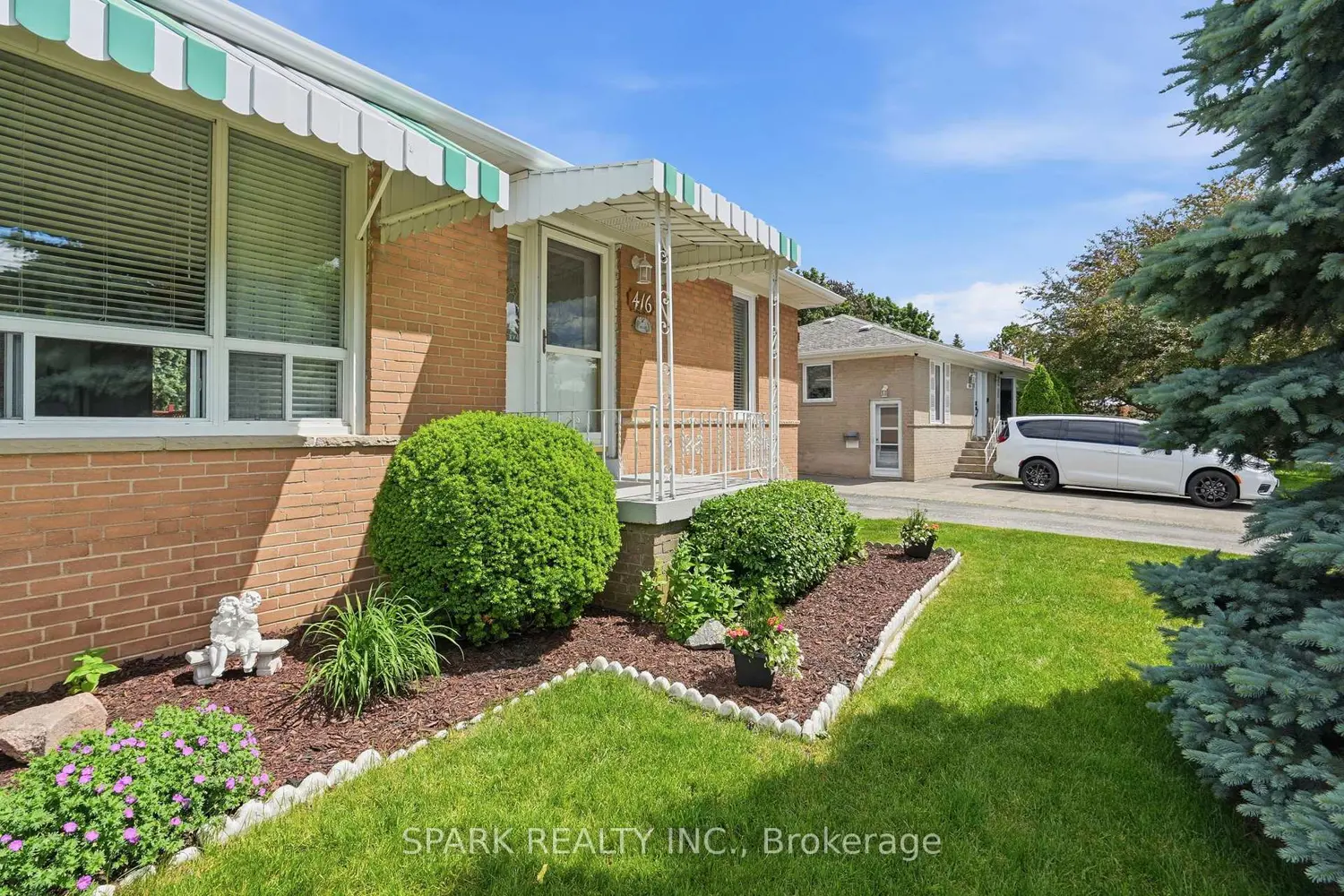 416 Delrex Boulevard photo 2